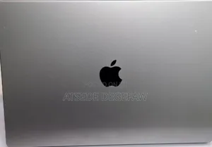 New Laptop Apple MacBook Pro M1 16GB Intel Core I5 SSD 512GB