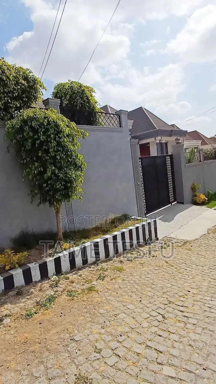 Furnished 4bdrm House in የረር አለማየሁ, Bole for sale