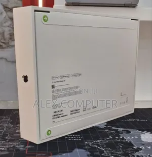 New Laptop Apple MacBook Air 2025 M4 13-Inch 16GB Apple M4 SSD 512GB