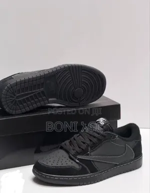 Jordan 1 Low Travis Scott