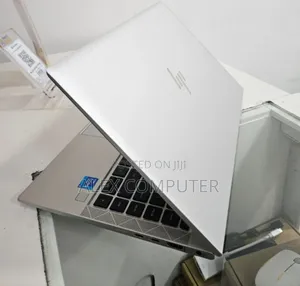 New Laptop HP EliteBook 840 G8 16GB Intel Core I5 SSD 512GB