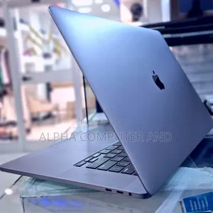Laptop Apple MacBook Pro 32GB Intel Core I9 SSD 1T
