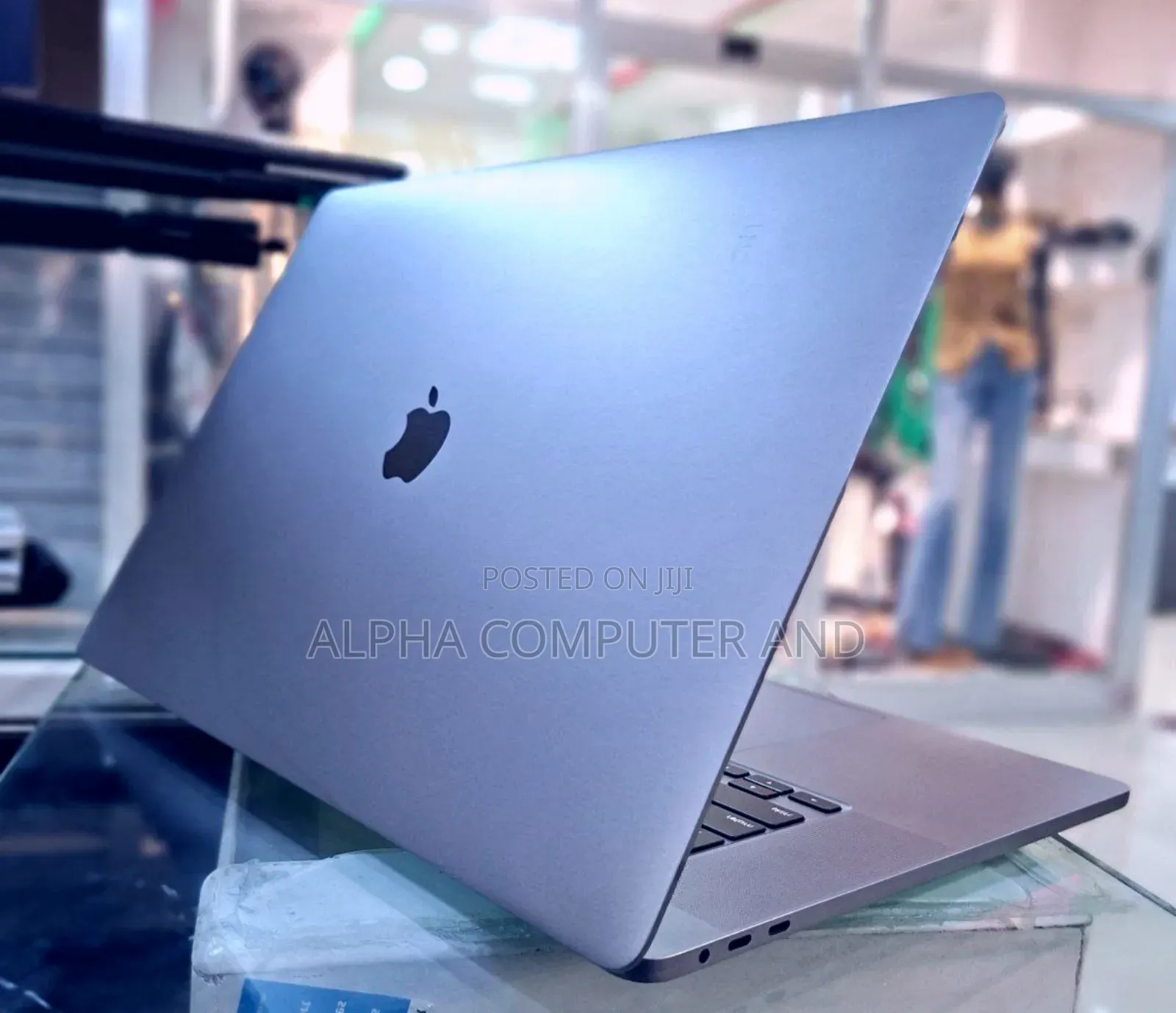 Laptop Apple MacBook Pro 32GB Intel Core I9 SSD 1T