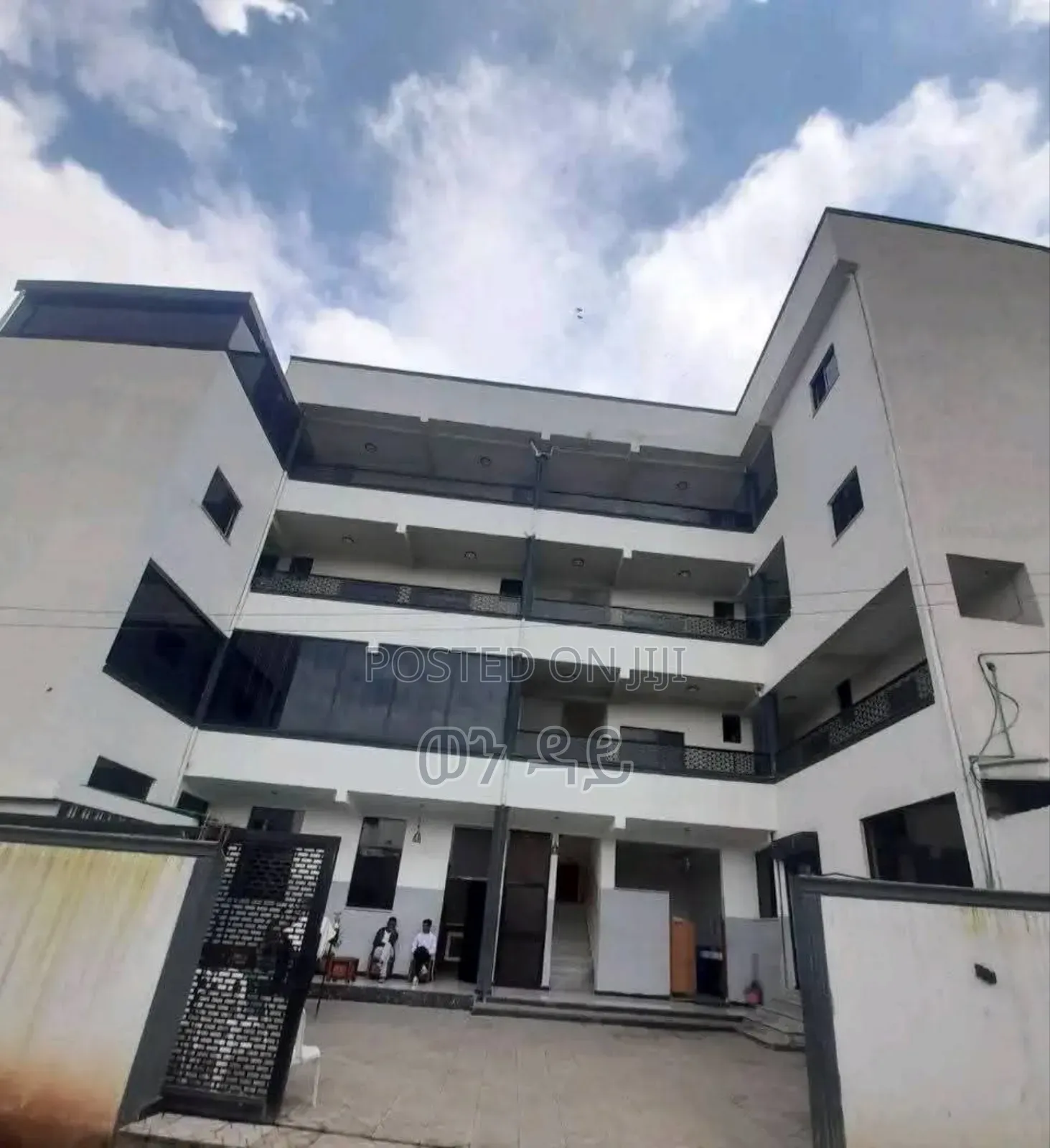 Furnished 20bdrm Room & Parlour in Bole for sale