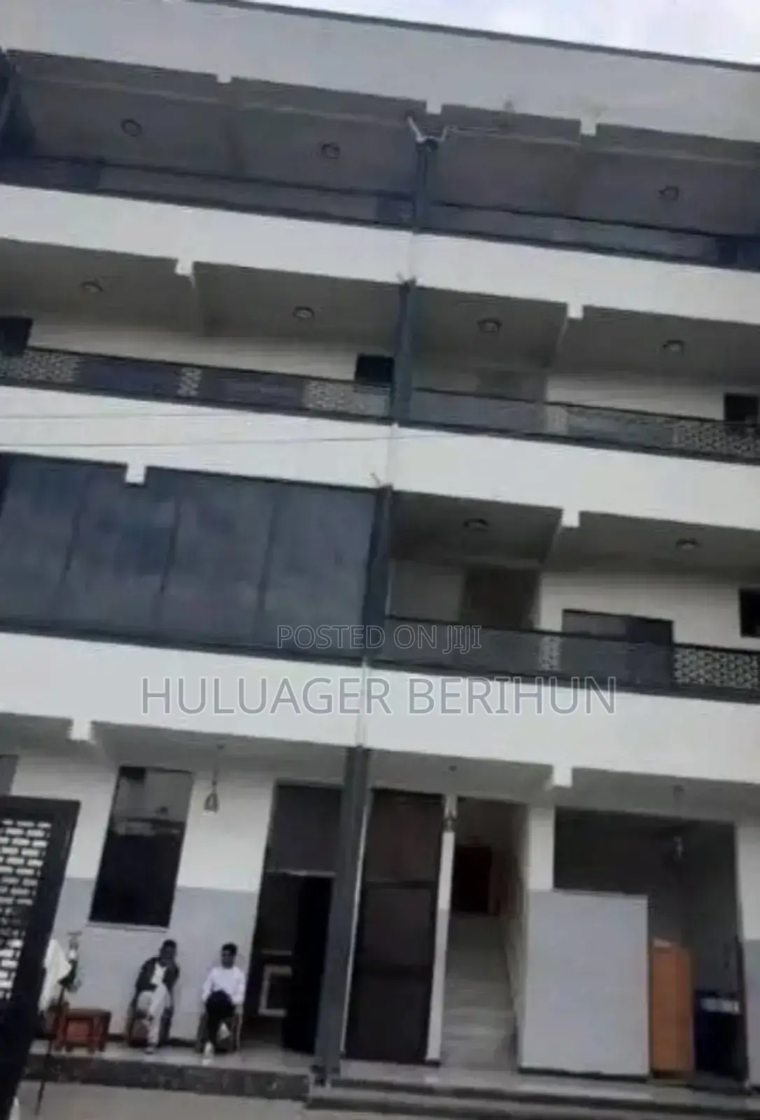 Furnished 20bdrm Room & Parlour in Bole for sale