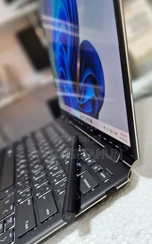 New Laptop HP Spectre X360 13 16GB Intel Core I7 SSD 1T