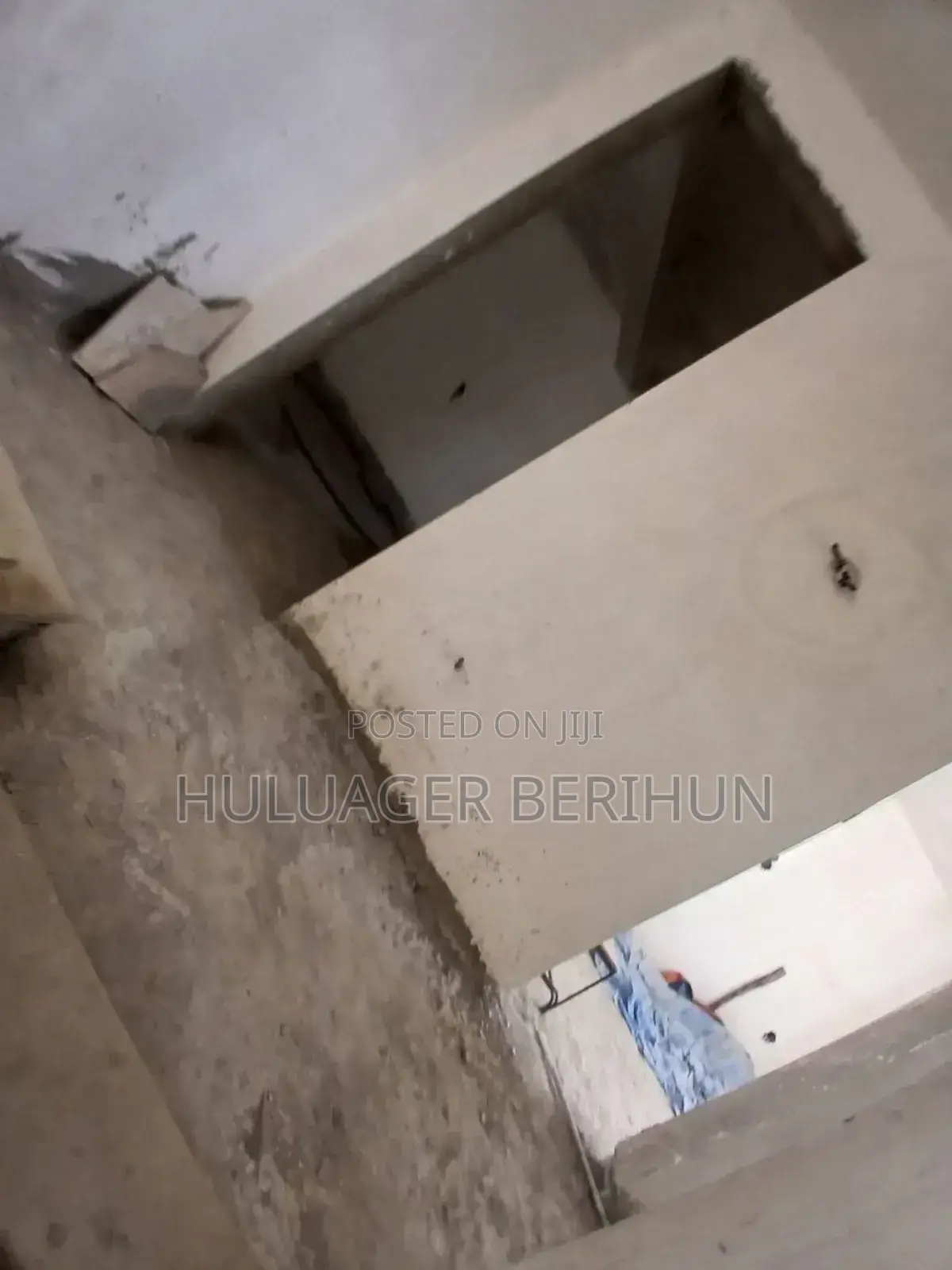 11bdrm House in Bole for sale