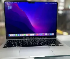 New Laptop Apple MacBook Air 2022 M2 8GB Apple M2 SSD 256GB