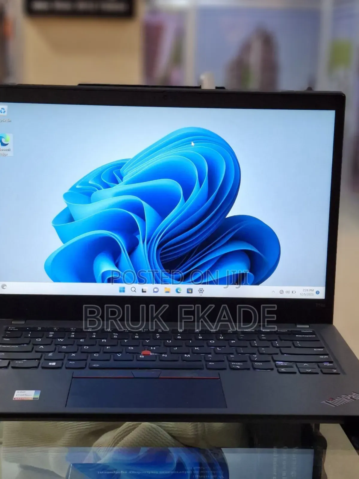 New Laptop Lenovo Thinkpad P14s 16GB Intel Core I7 SSD 512GB