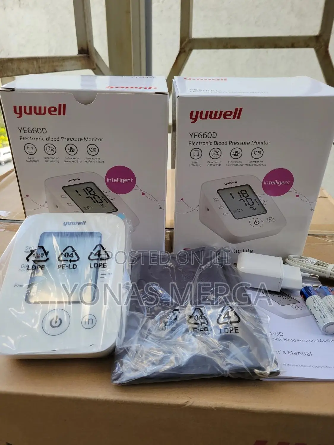 Blood Pressure Monitor蚤哥effortlessly at Home With the Yuwell