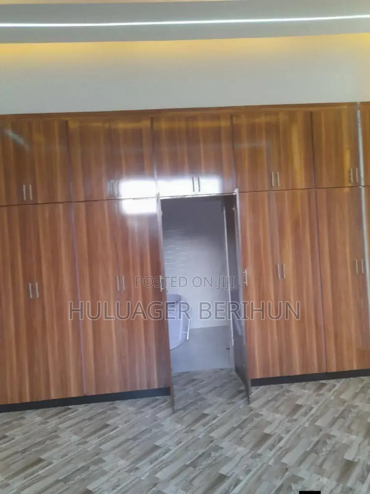 Furnished 4bdrm Villa in Bole for sale