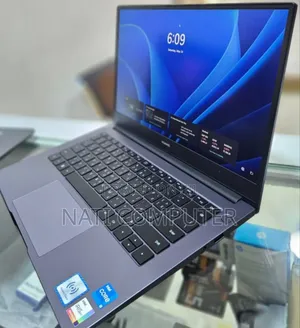 New Laptop Huawei Matebook D 15 8GB Intel Core I5 SSD 512GB