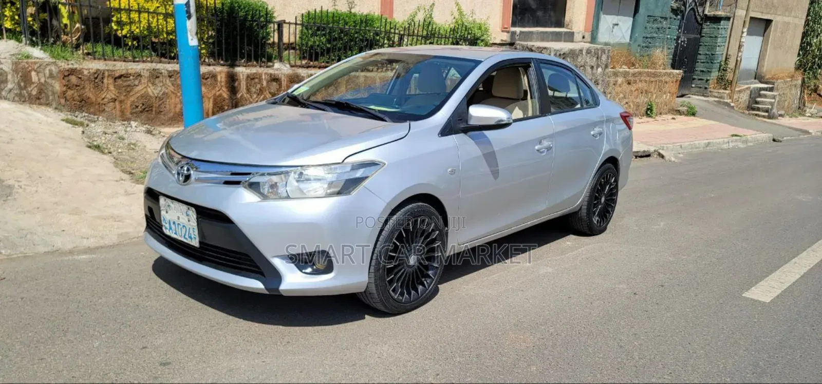 Toyota Yaris 2015 Silver