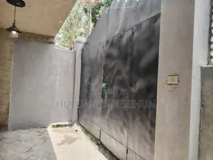 Furnished 7bdrm House in Bole for sale