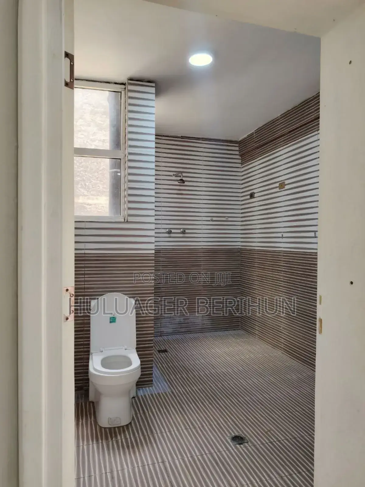 Furnished 7bdrm House in Bole for sale