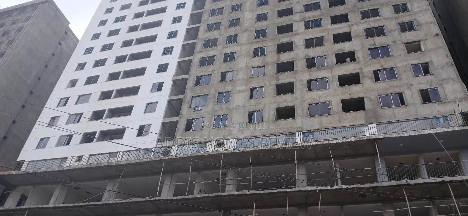 4bdrm Duplex in አያት, Yeka for sale