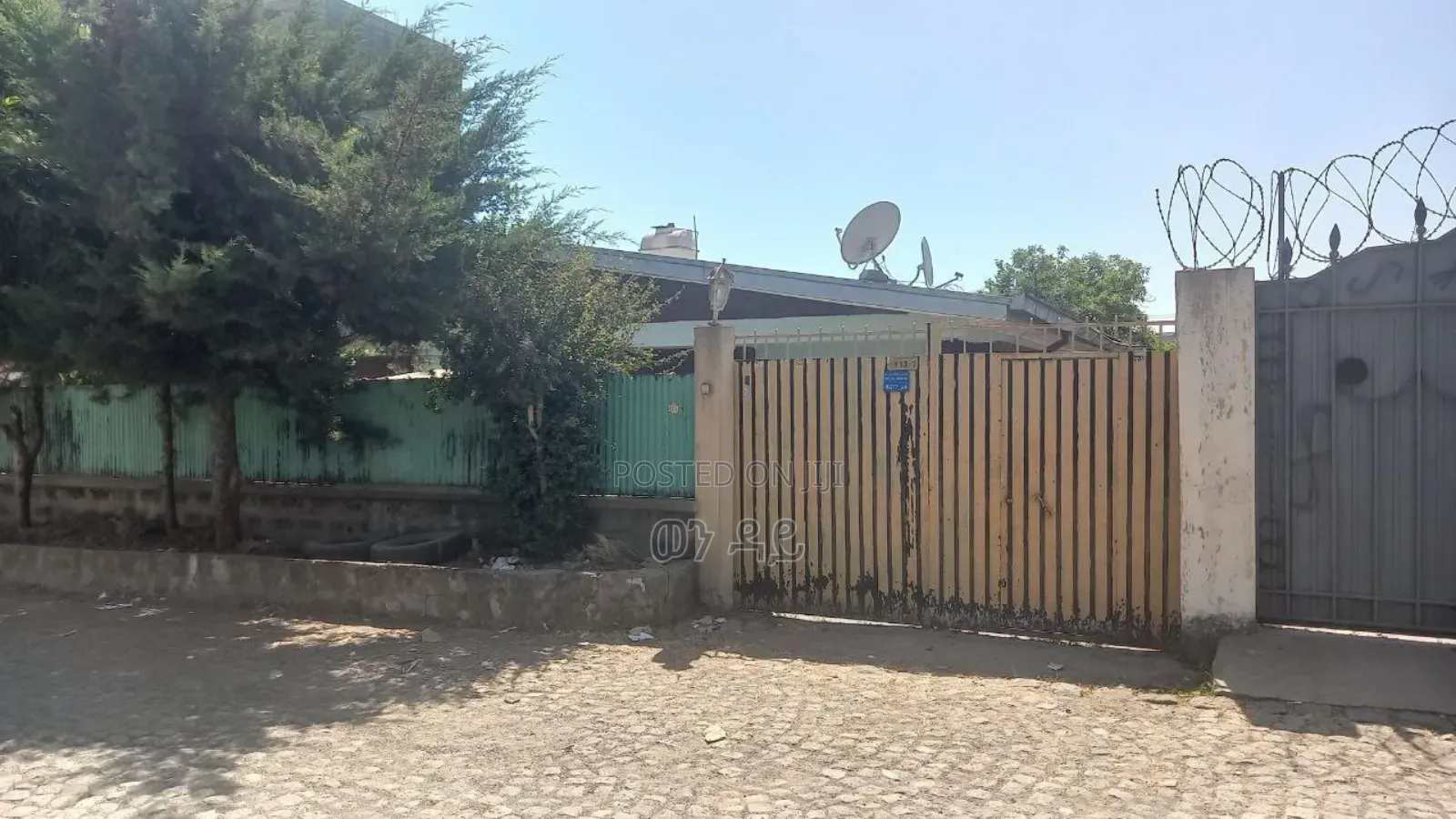 Furnished 6bdrm House in Bole for sale