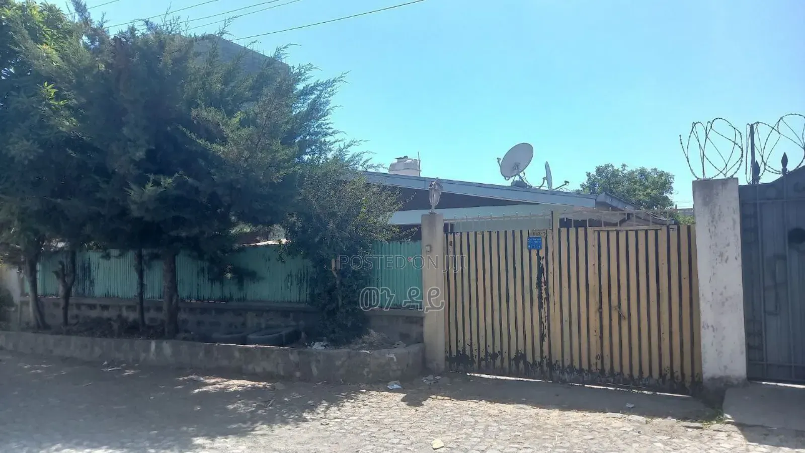 Furnished 6bdrm House in Bole for sale