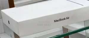 New Laptop Apple MacBook Air 2025 M4 13-Inch 8GB Intel Core M SSD 256GB