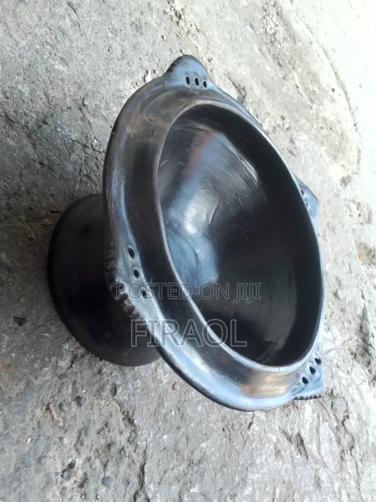 ፅድት ያለ የሸክላ ጣባ