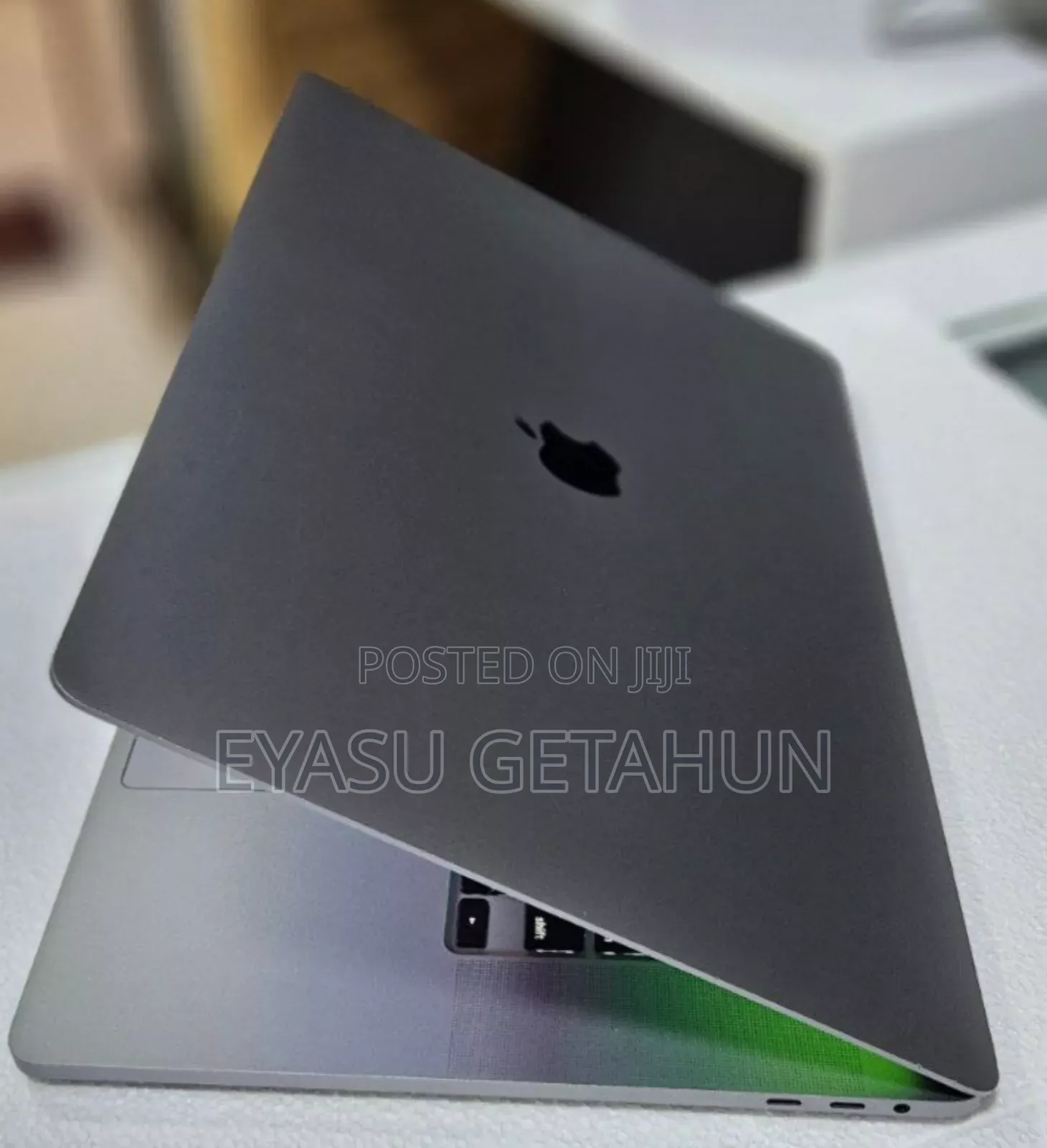 New Laptop Apple MacBook Pro 2019 16GB Intel Core I9 SSD 1T