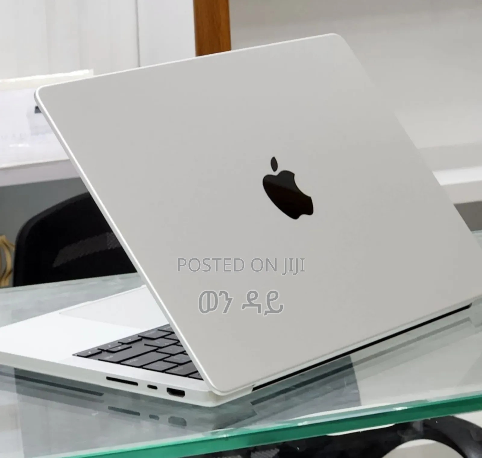 New Laptop Apple MacBook Pro M1 16GB Intel Core I9 SSD 512GB