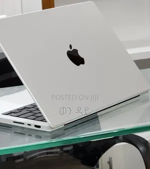 New Laptop Apple MacBook Pro M1 16GB Intel Core I9 SSD 512GB