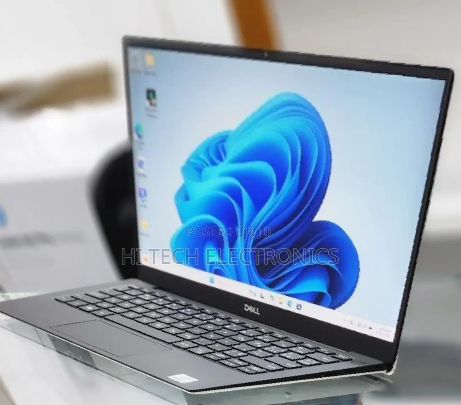 New Laptop Dell XPS 13 7390 8GB Intel Core i7 SSD 512GB