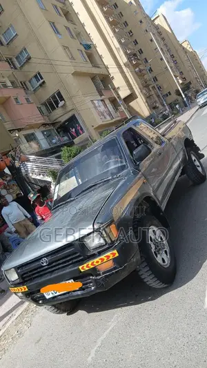 Toyota Hilux 1996 Gray
