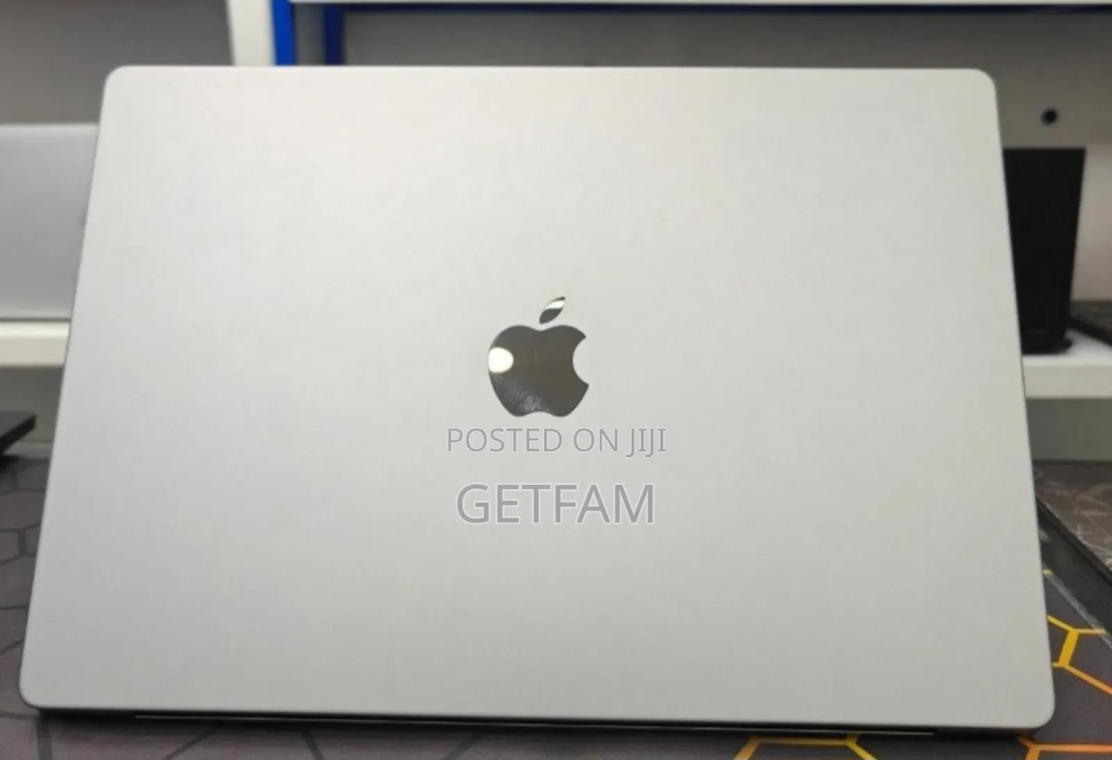 New Laptop Apple MacBook Pro M1 16GB Apple M1 SSD 512GB