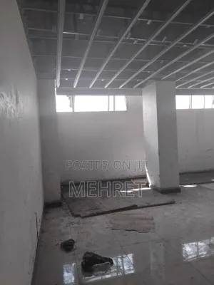 3bdrm Apartment in ቴምር, Nifas Silk-Lafto for sale