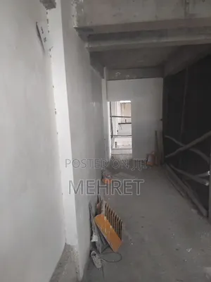 3bdrm Apartment in ቴምር, Nifas Silk-Lafto for sale