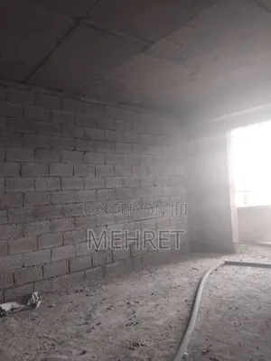 3bdrm Apartment in ቴምር, Nifas Silk-Lafto for sale