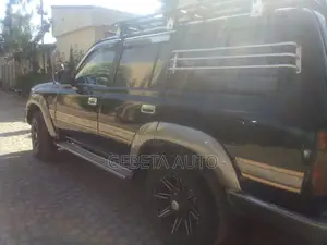 Toyota Land Cruiser 1991 Green