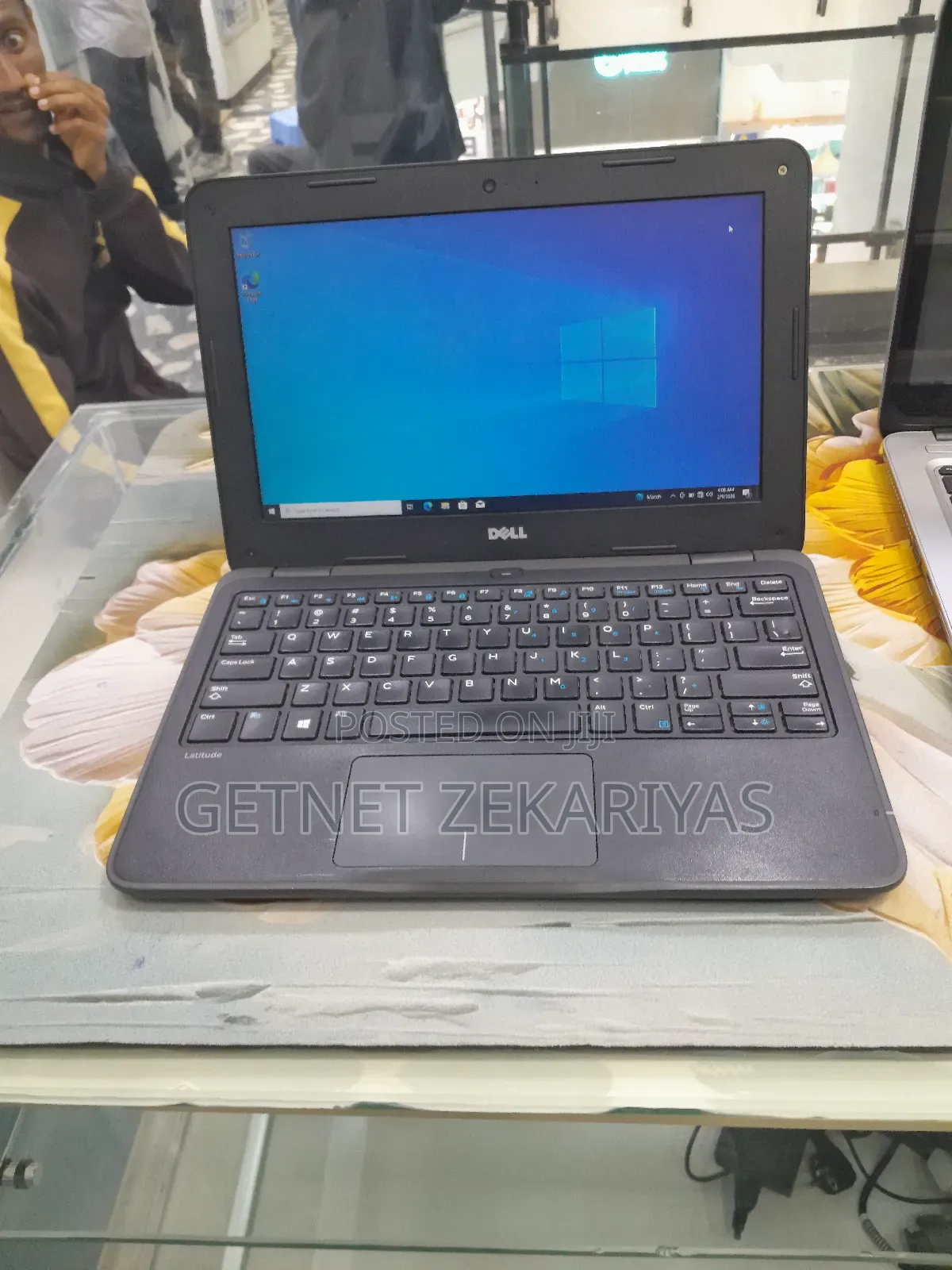 New Laptop Dell Latitude 3189 8GB Intel Pentium SSD 128GB