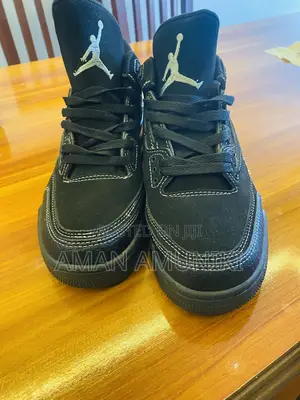 Jordan3 Travis