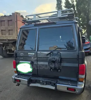 Toyota Land Cruiser 2014 Black