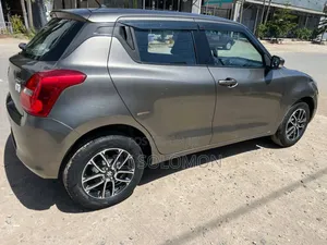 Suzuki Swift 2021 Gray