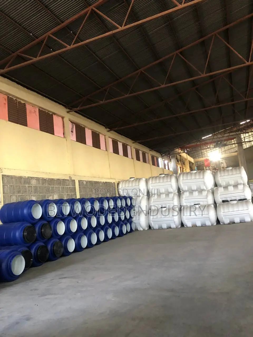 Premium Food-Grade Water Tanks (300l - 10,000l)