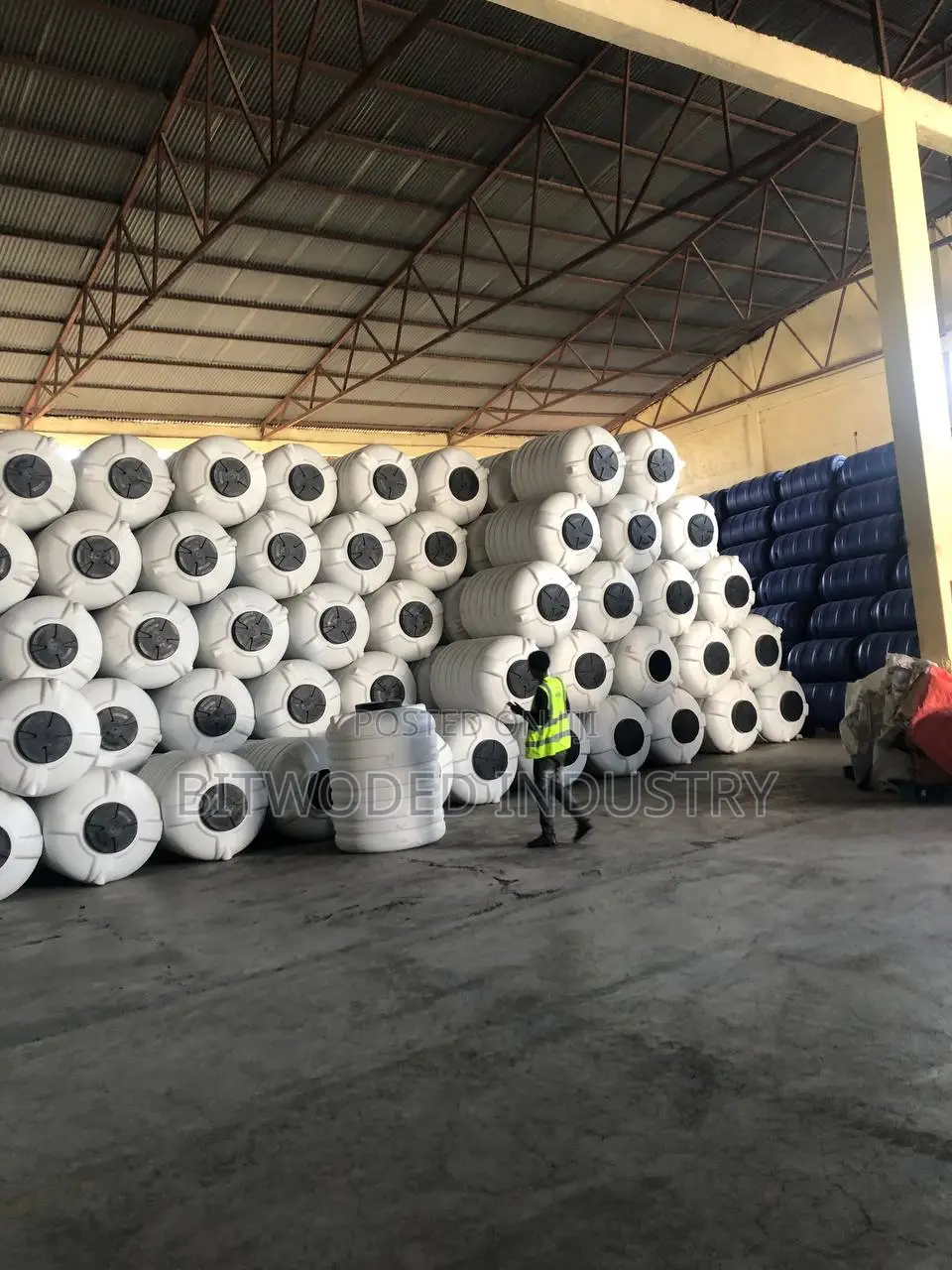 Premium Food-Grade Water Tanks (300l - 10,000l)