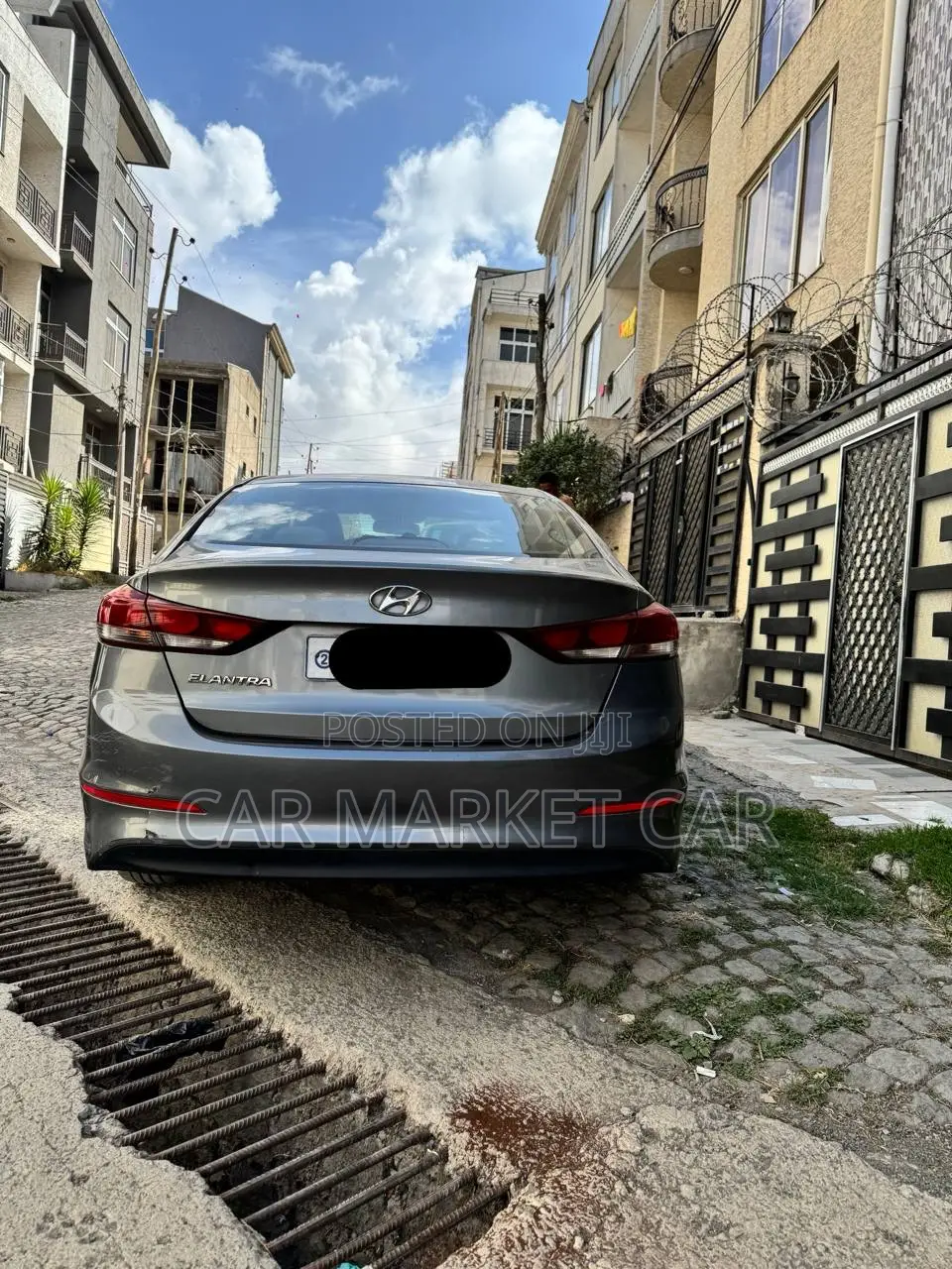 Hyundai Elantra SE Sedan FWD (1.8L 4cyl 6M) 2016 Gray