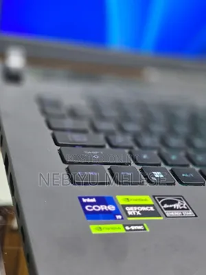 New Laptop Asus ROG Zephyrus G16 16GB Intel Core I9 SSD 1T