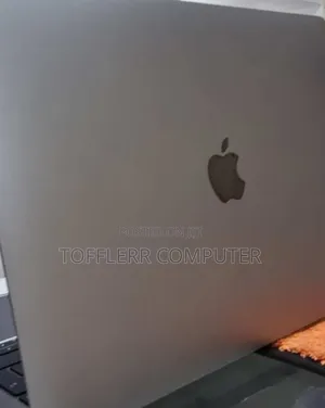 New Laptop Apple MacBook Pro M1 8GB Intel Core I5 SSD 256GB