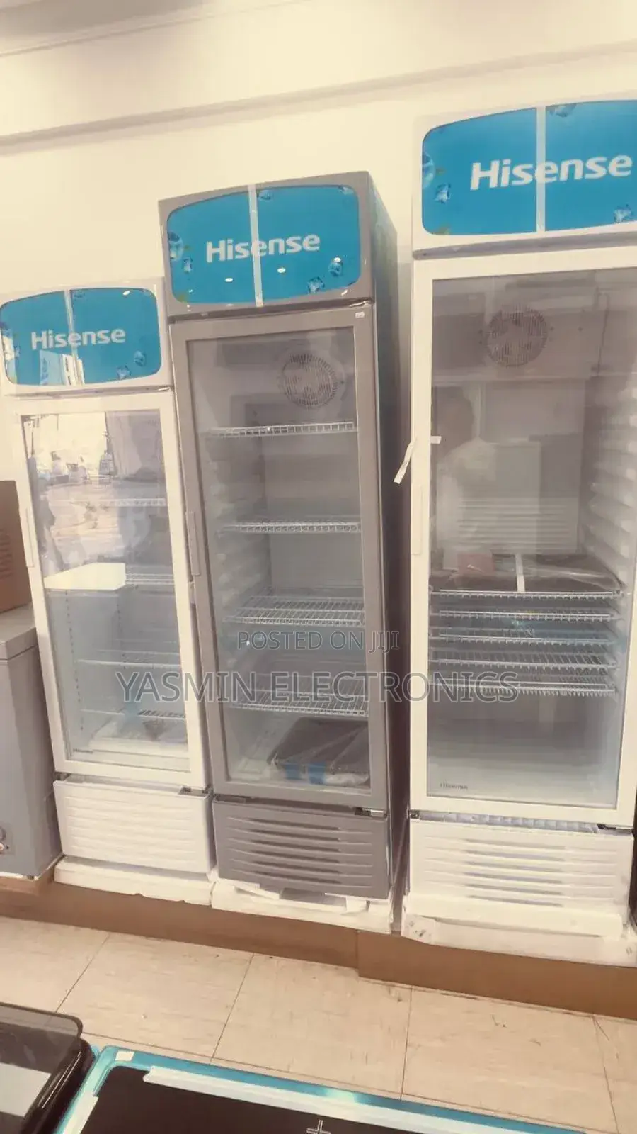 Hisense Display Showcase 382litters Deliver