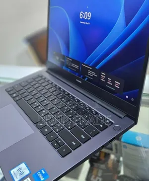 New Laptop Huawei MateBook 13 WRT-W29E 8GB Intel Core I5 SSD 512GB