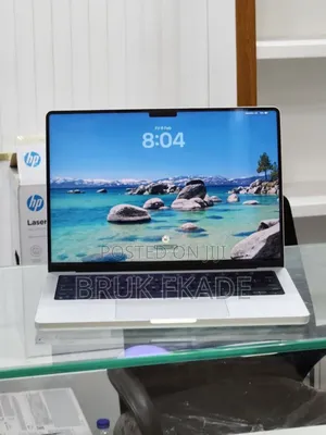 New Laptop Apple MacBook Pro M1 16GB Apple M1 Pro SSD 512GB