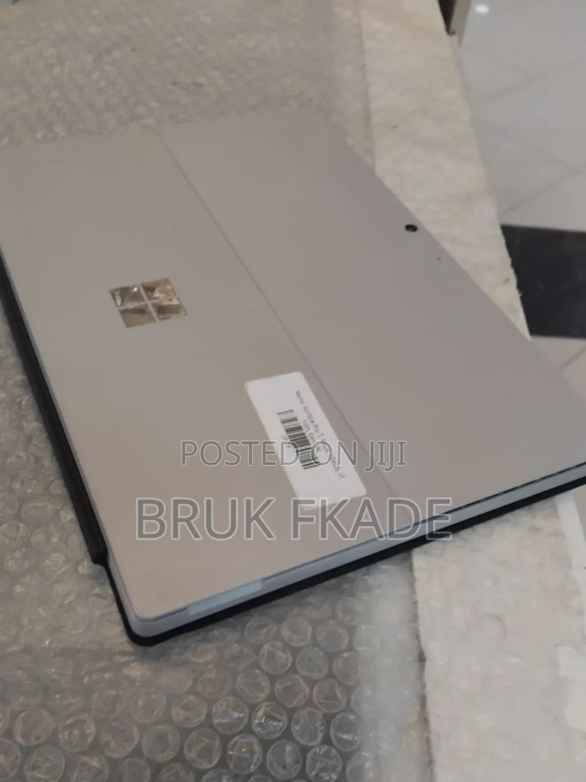 New Laptop Microsoft Surface Pro 7 16GB Intel Core I7 SSD 256GB