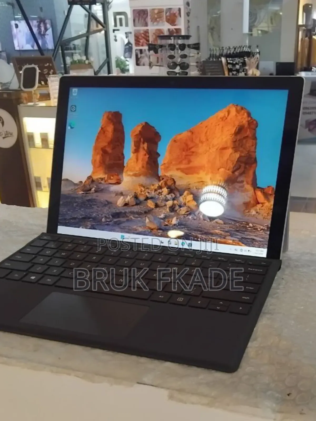 New Laptop Microsoft Surface Pro 7 16GB Intel Core I7 SSD 256GB