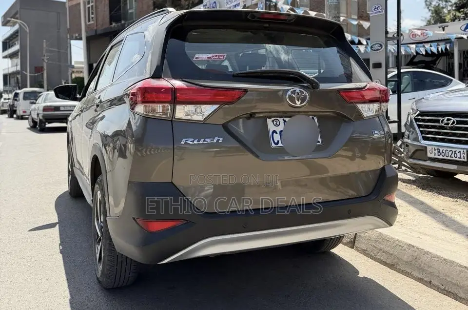 Toyota Rush 2022 Brown