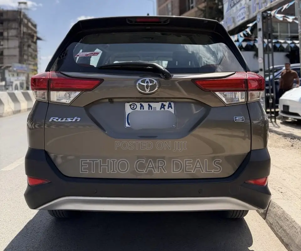 Toyota Rush 2022 Brown